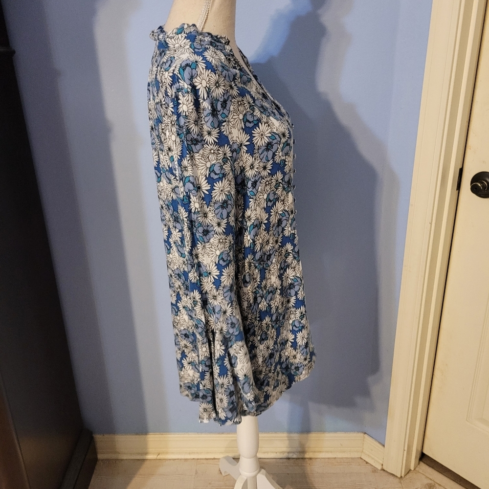 Available By Angela Fashion Small Womens Blouse - Picture 4 of 9